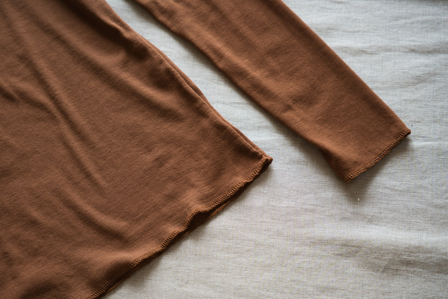 シアーリブクルーロングT/Sheer Rib Crewneck Long-Sleeved T/Rich Camel