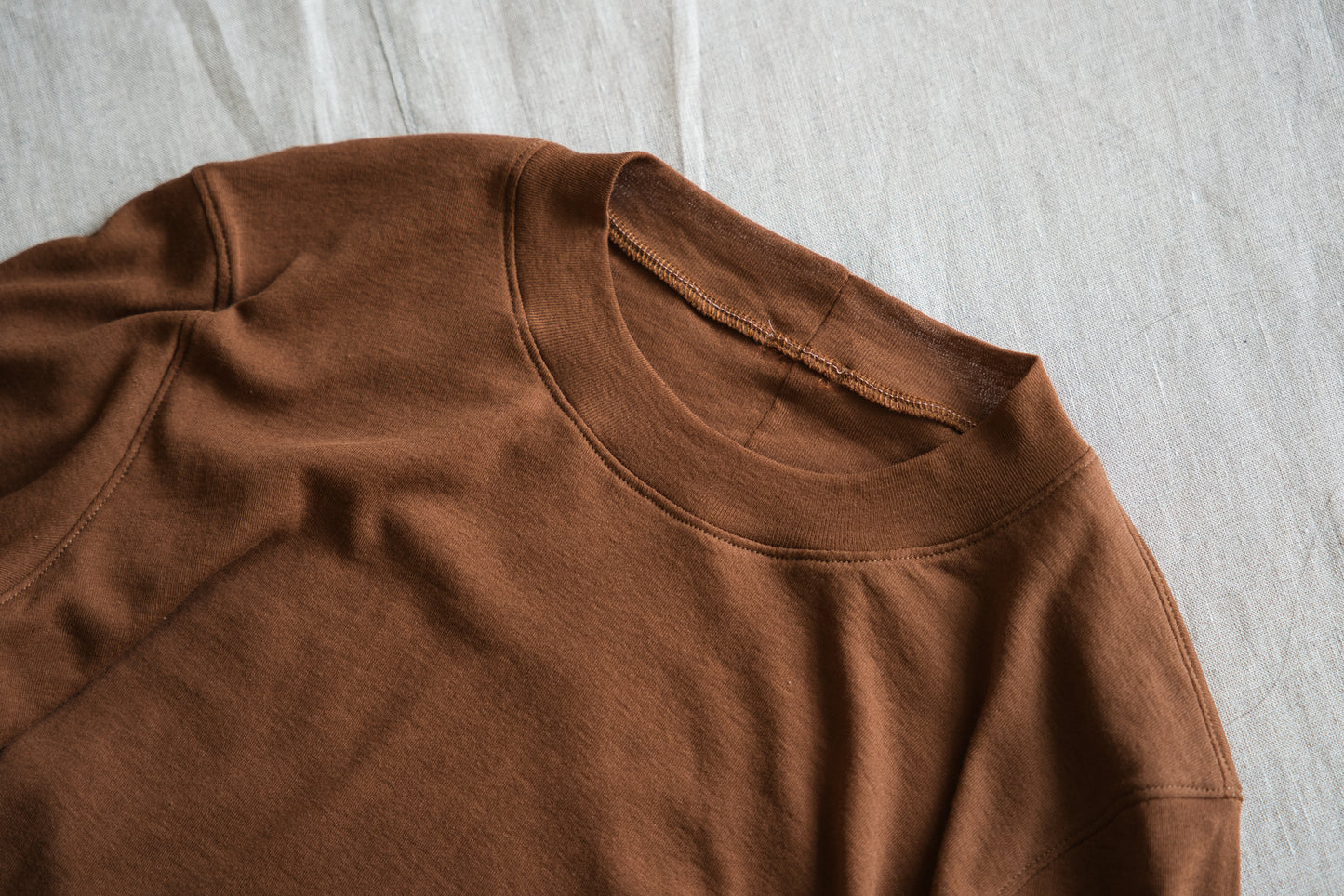シアーリブクルーロングT/Sheer Rib Crewneck Long-Sleeved T/Rich Camel