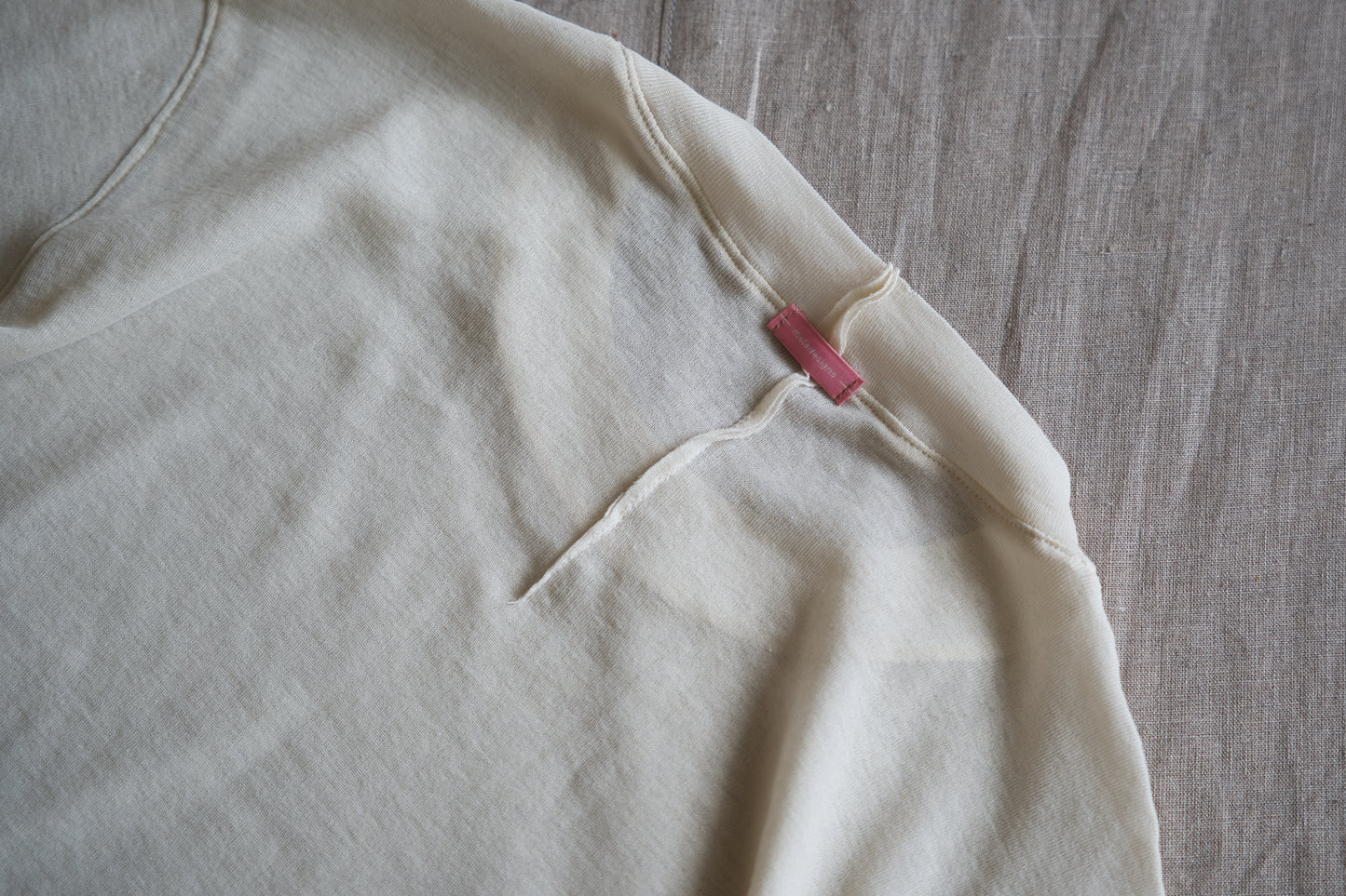 シアーリブクルーロングT/Sheer Rib Crewneck Long-Sleeved T/White Chalk