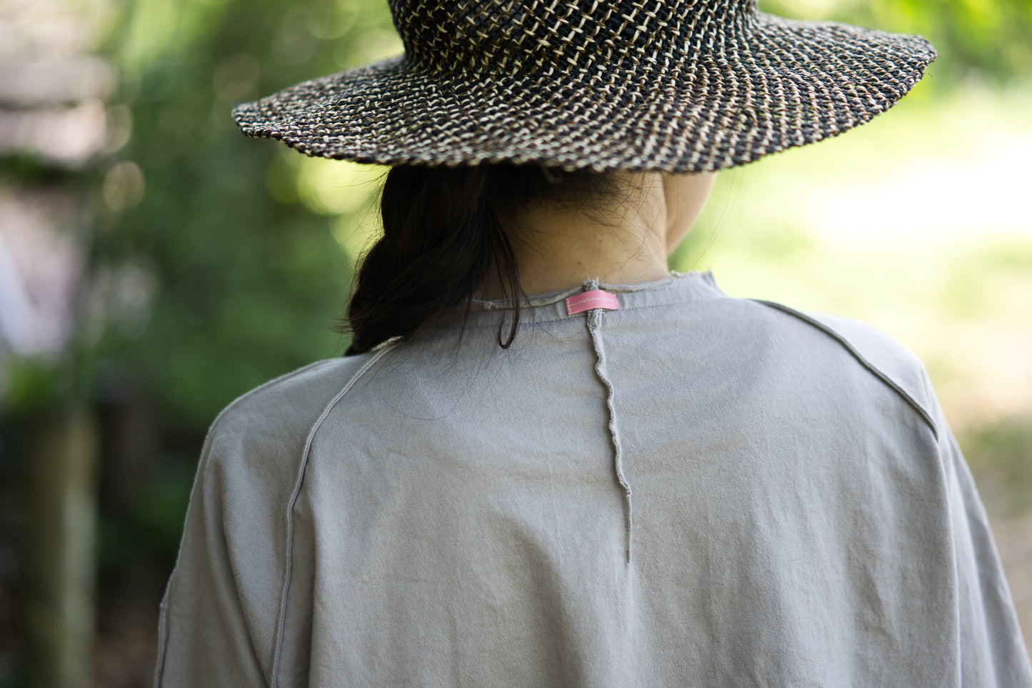 クロップドTシャツ/Cropped T-shirt/Sand gray