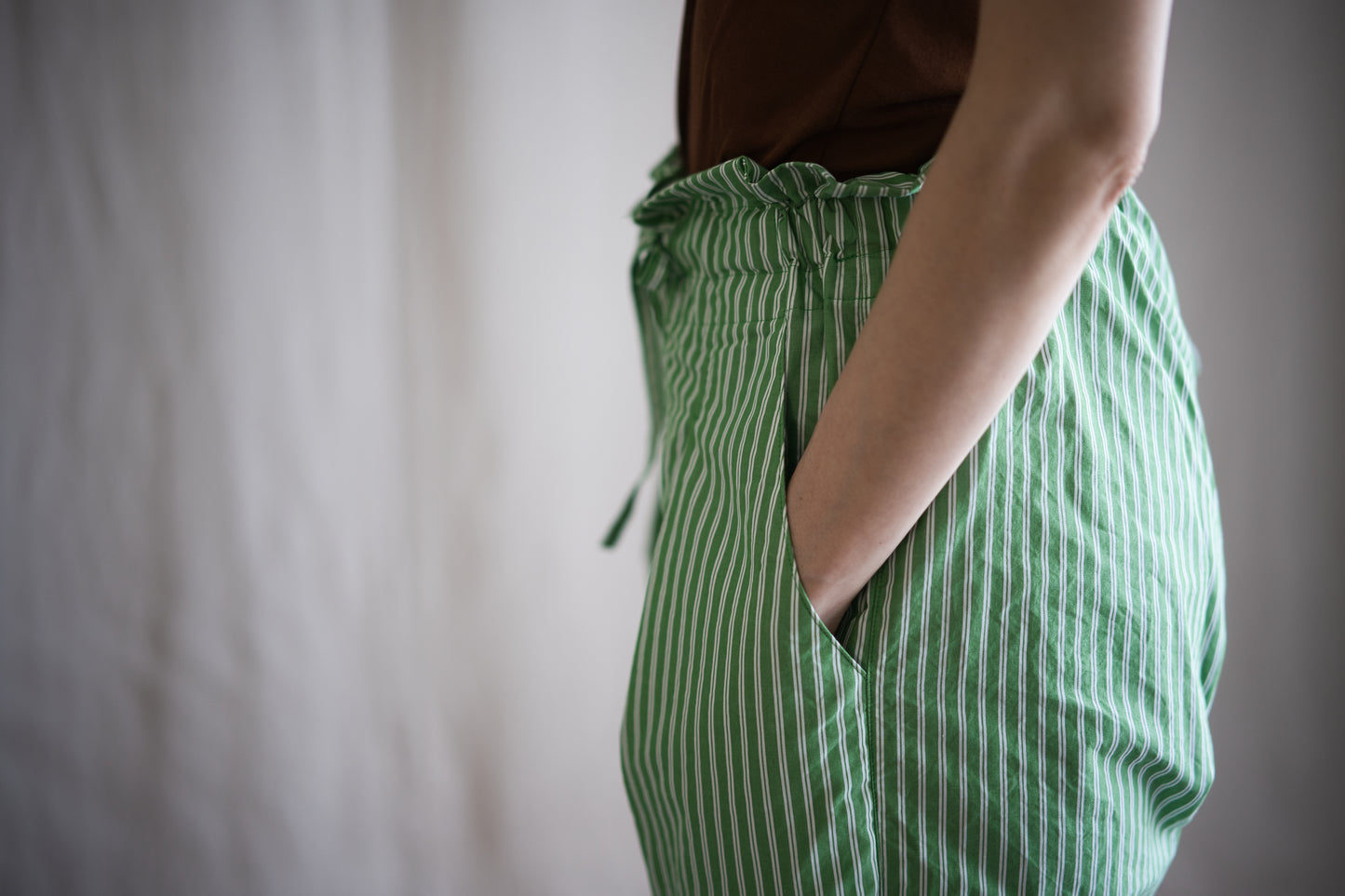 GIZA/SUPIMAワンタックイージーパンツ / GIZA/SUPIMA One-Tuck Pants / Green Stripe