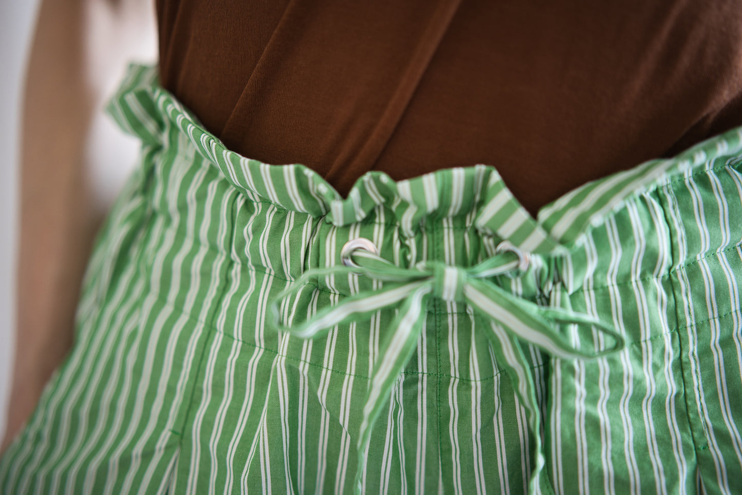 GIZA/SUPIMAワンタックイージーパンツ / GIZA/SUPIMA One-Tuck Pants / Green Stripe