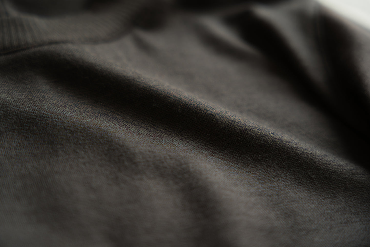 Superior Wool Crew-Neck/Dark Chocolate