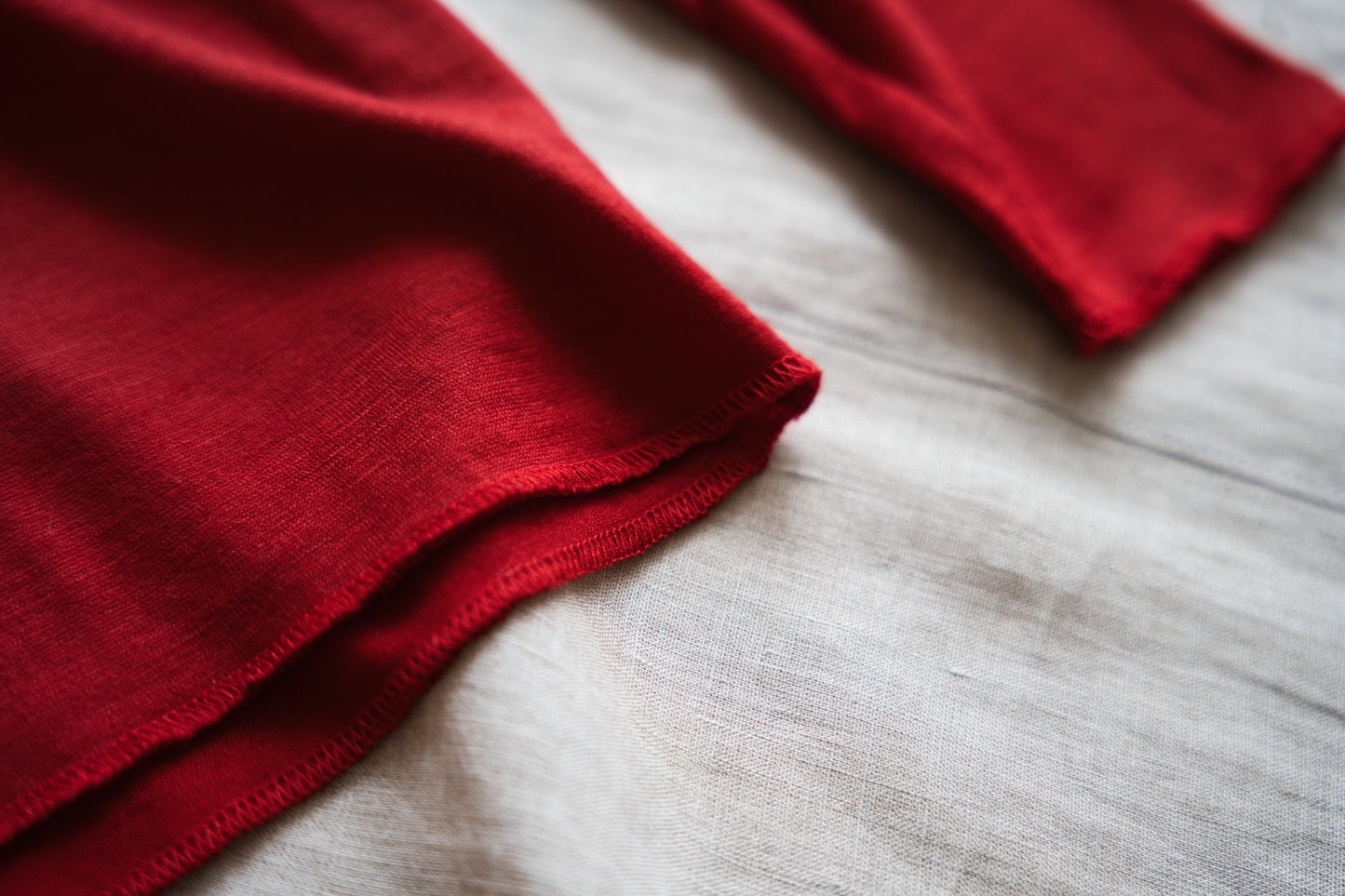 Superior Wool Out-seam TOP/Fresh Red