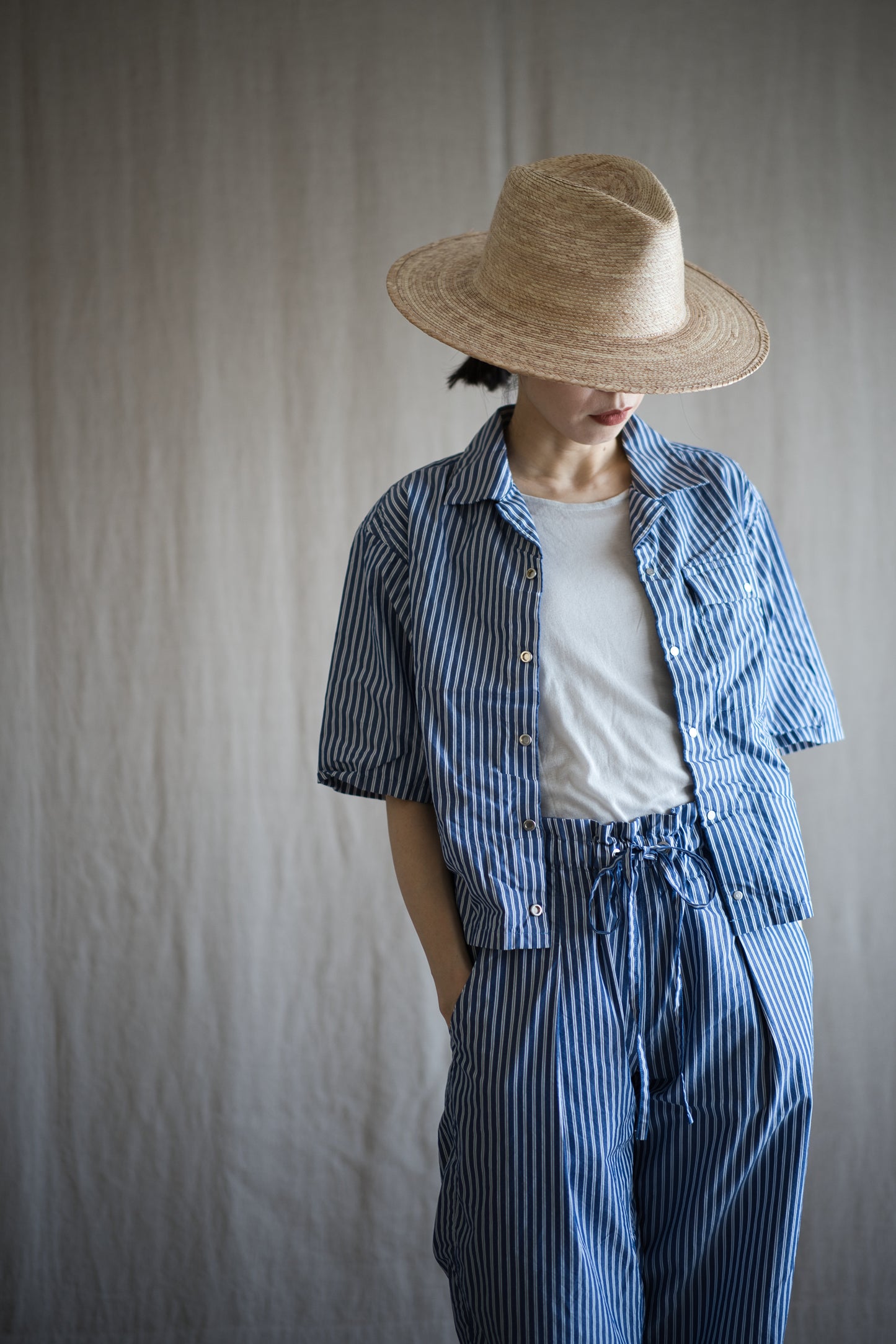 GIZA/SUPIMAワンタックイージーパンツ / GIZA/SUPIMA One-Tuck Pants / Blue Stripe