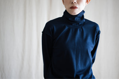 Milled Wool Out-seam Turtleneck/Night Navy