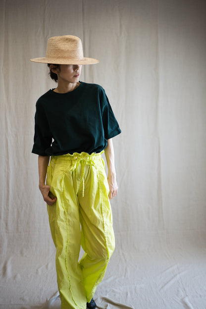 100番手タイプライターイージーパンツ/Superfine cotton loose-fitting pants/Lime green