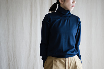 Milled Wool Out-seam Turtleneck/Night Navy