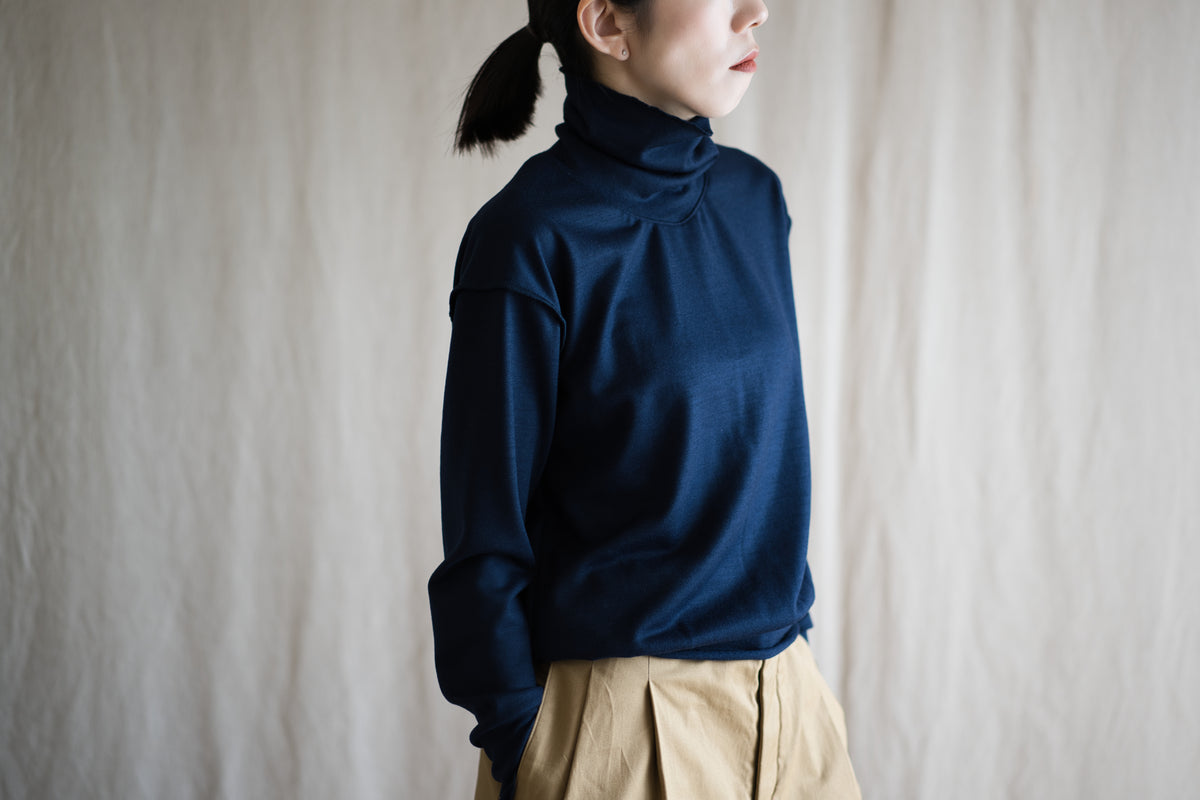 Milled Wool Out-seam Turtleneck/Night Navy