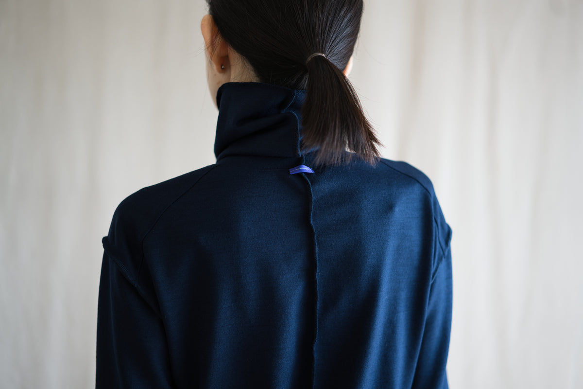 Milled Wool Out-seam Turtleneck/Night Navy