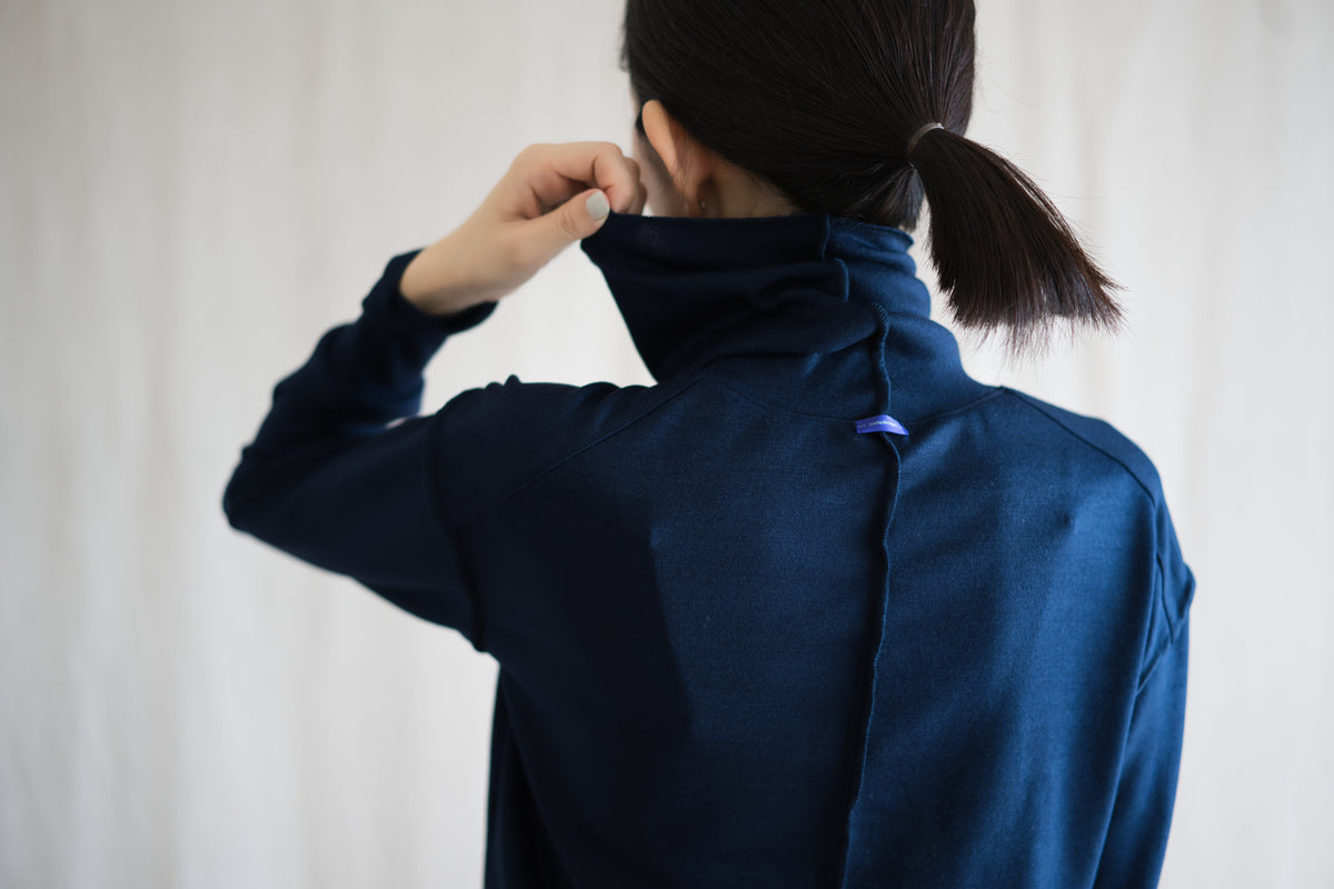Milled Wool Out-seam Turtleneck/Night Navy
