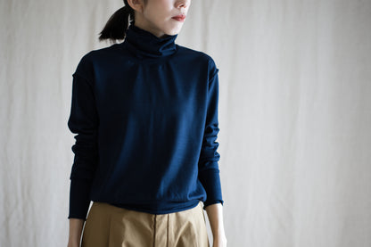 Milled Wool Out-seam Turtleneck/Night Navy