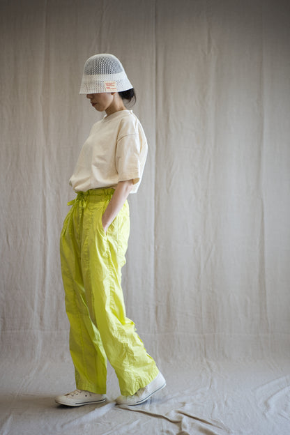 100番手タイプライターイージーパンツ/Superfine cotton loose-fitting pants/Lime green