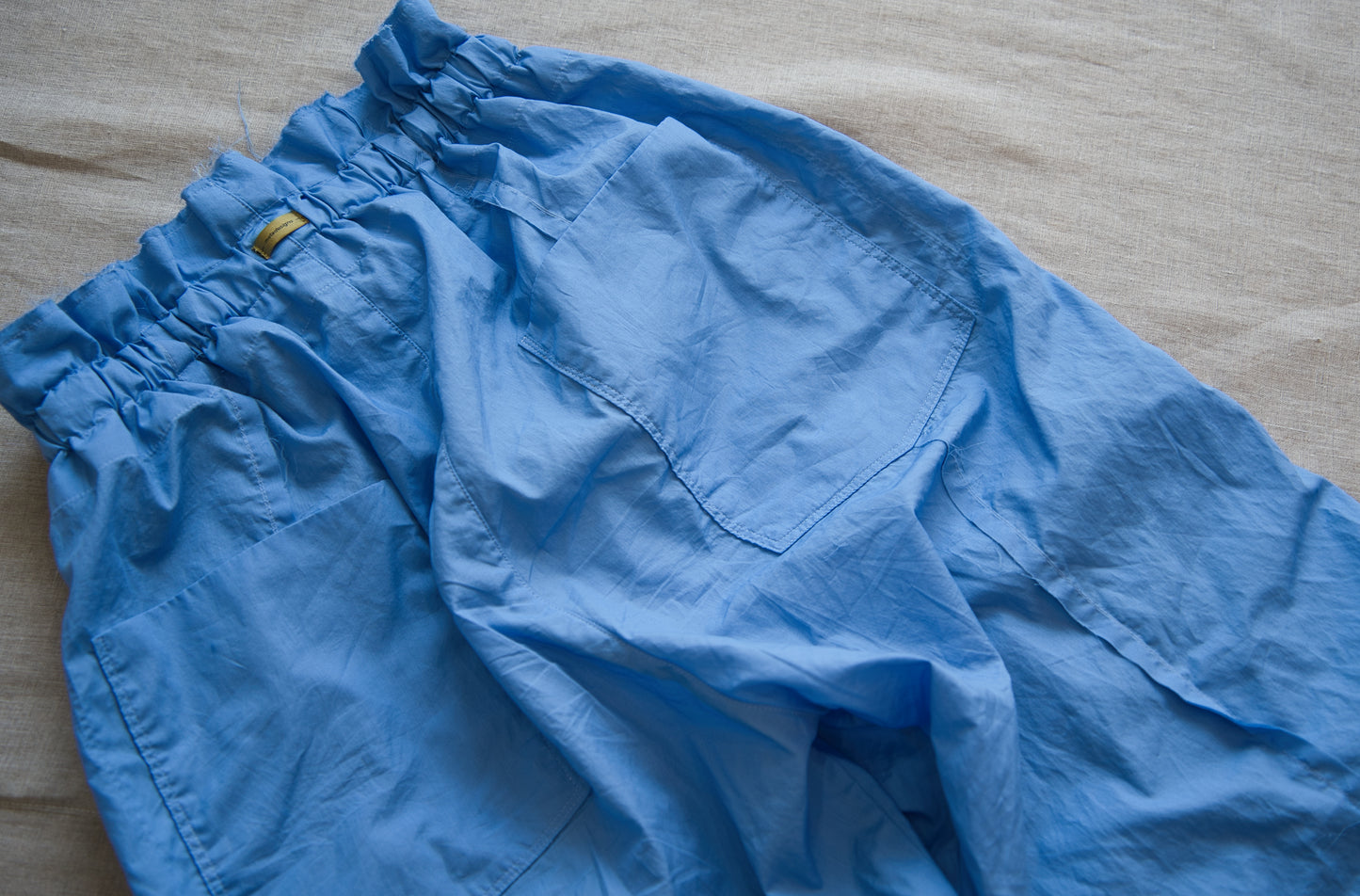 100番手タイプライターイージーパンツ/Superfine cotton loose-fitting pants/Royal blue