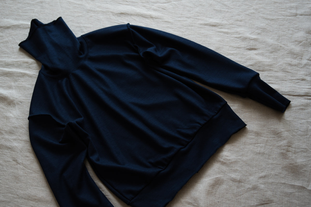 Milled Wool Out-seam Turtleneck/Night Navy