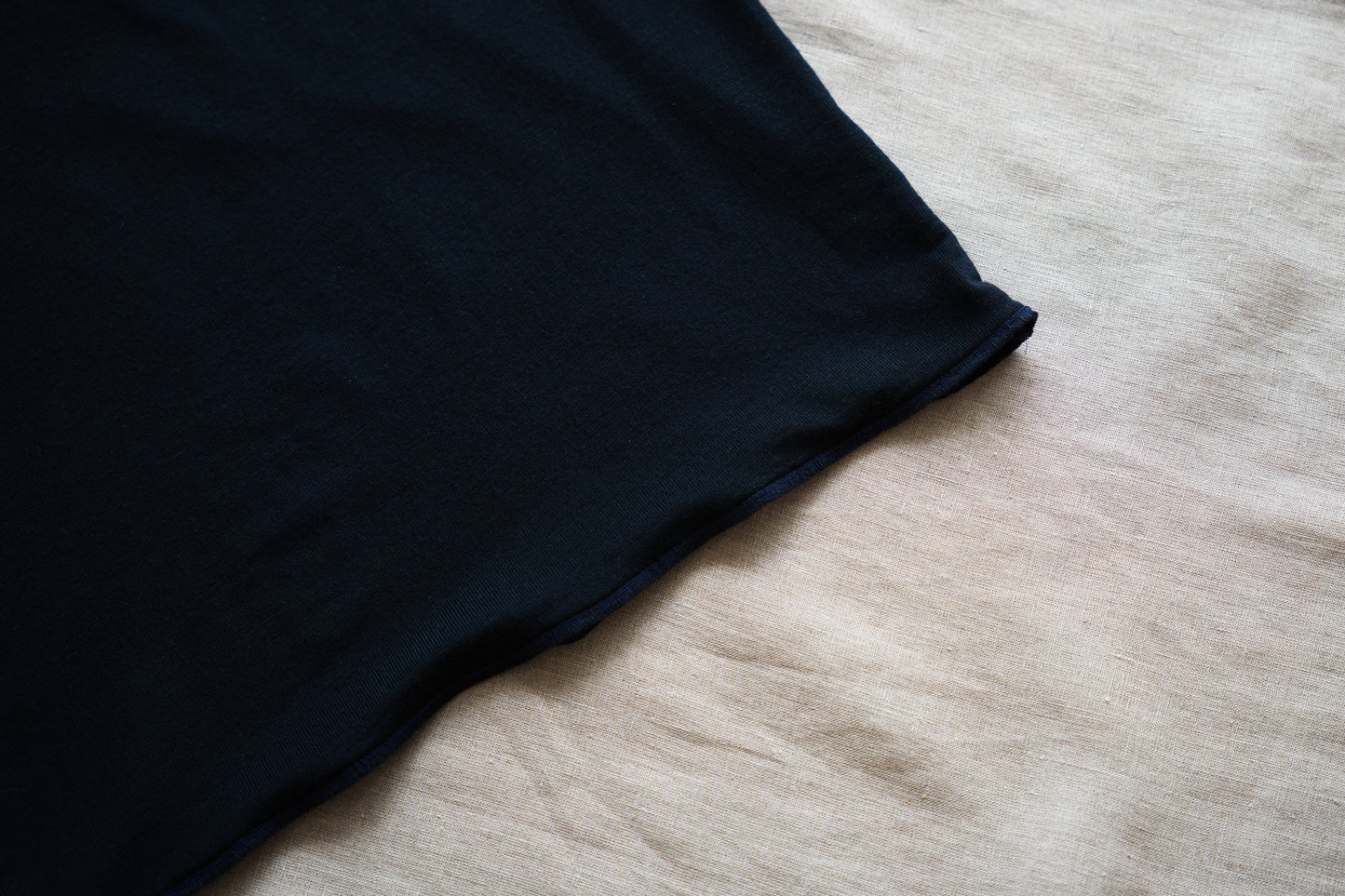 カシミアシルク テンセルタンクトップ / Cashmere Silk Tencel Tank-Top / Midnight Navy