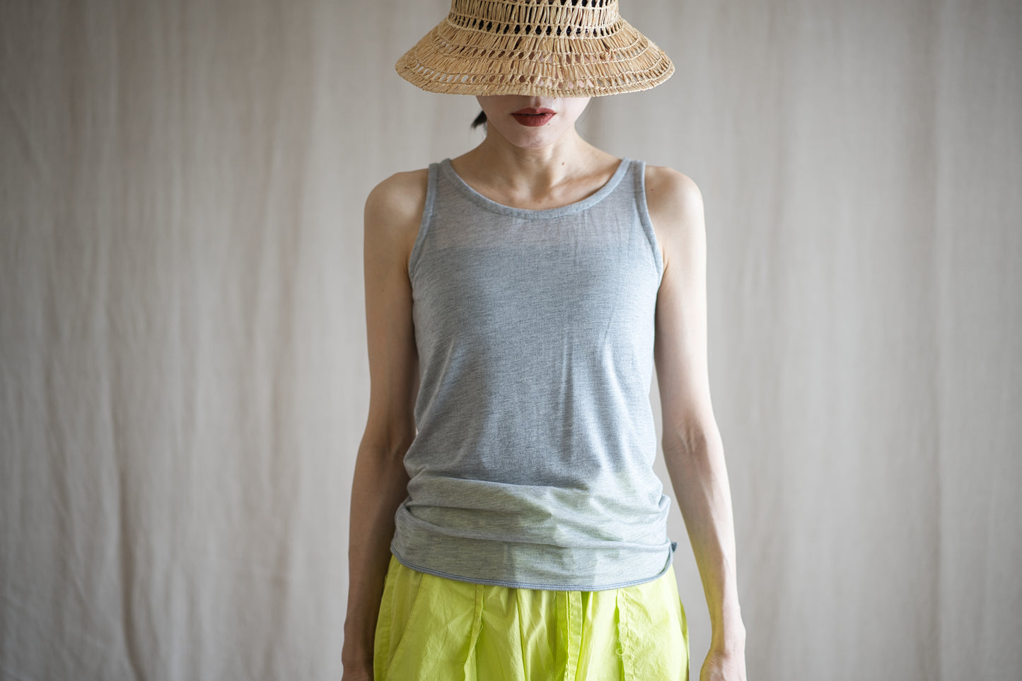カシミアシルク テンセルタンクトップ / Cashmere Silk Tencel Tank-Top / Light Gray