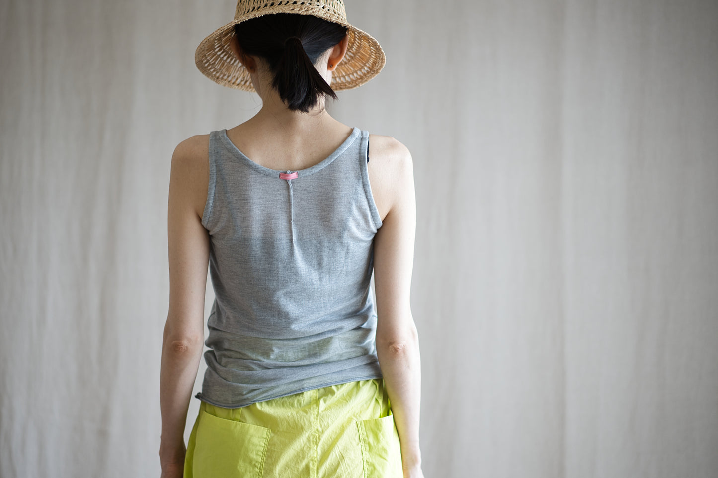 カシミアシルク テンセルタンクトップ / Cashmere Silk Tencel Tank-Top / Light Gray