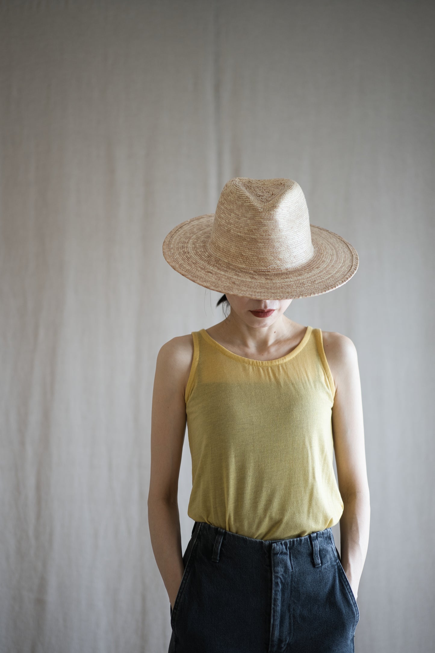 カシミアシルク テンセルタンクトップ / Cashmere Silk Tencel Tank-Top / Gold Yellow