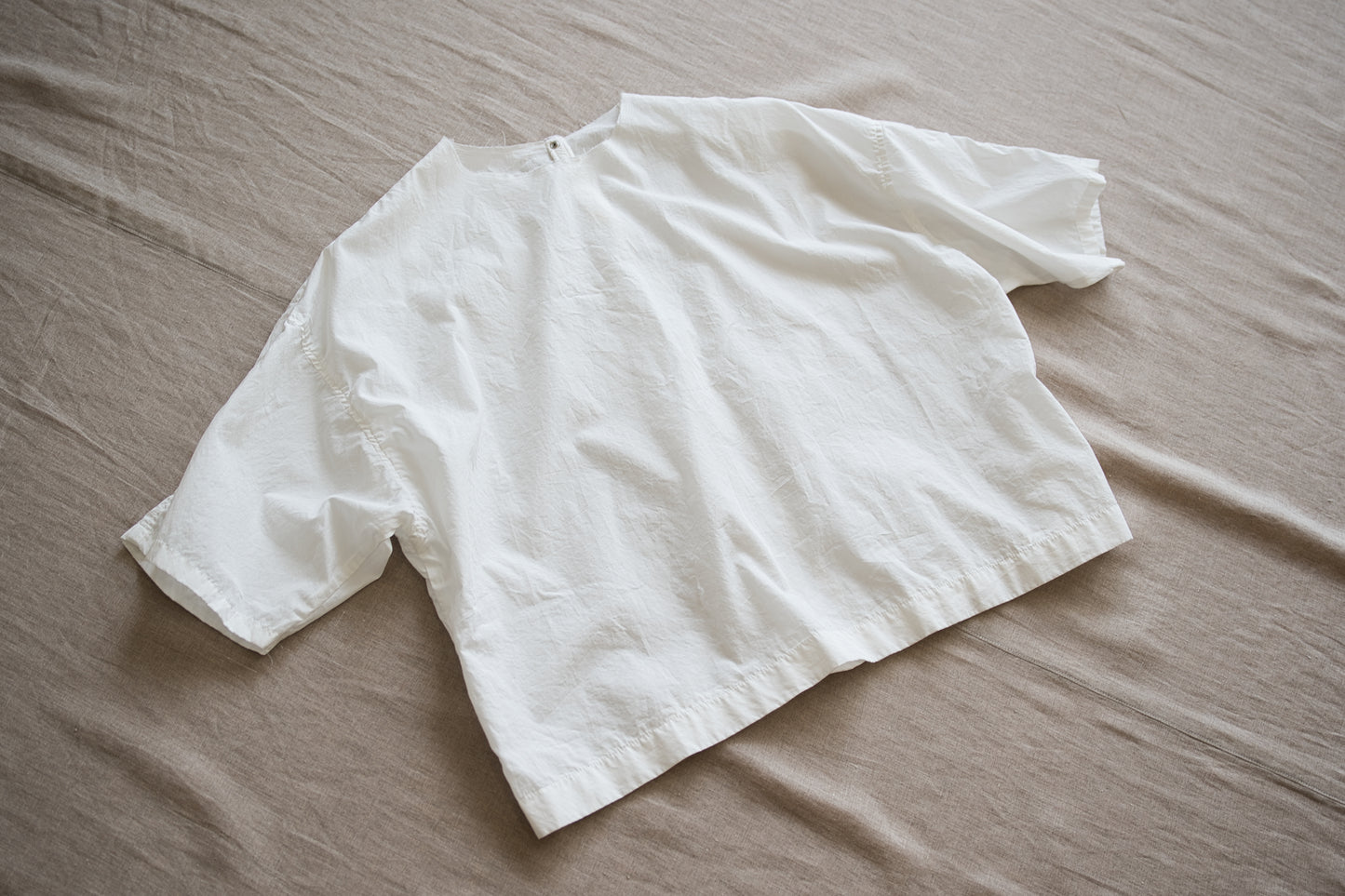 100番手タイプライターTシャツ/Superfine cotton T-shirt/Off-white