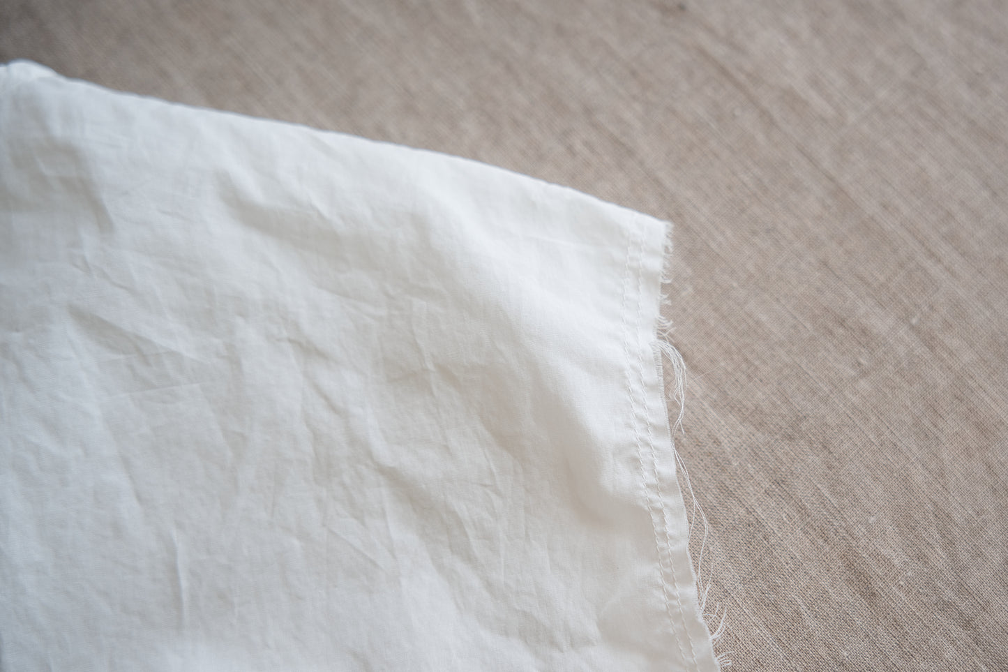 100番手タイプライターノースリーブ/Superfine cotton Sleeveless Top/Off-white