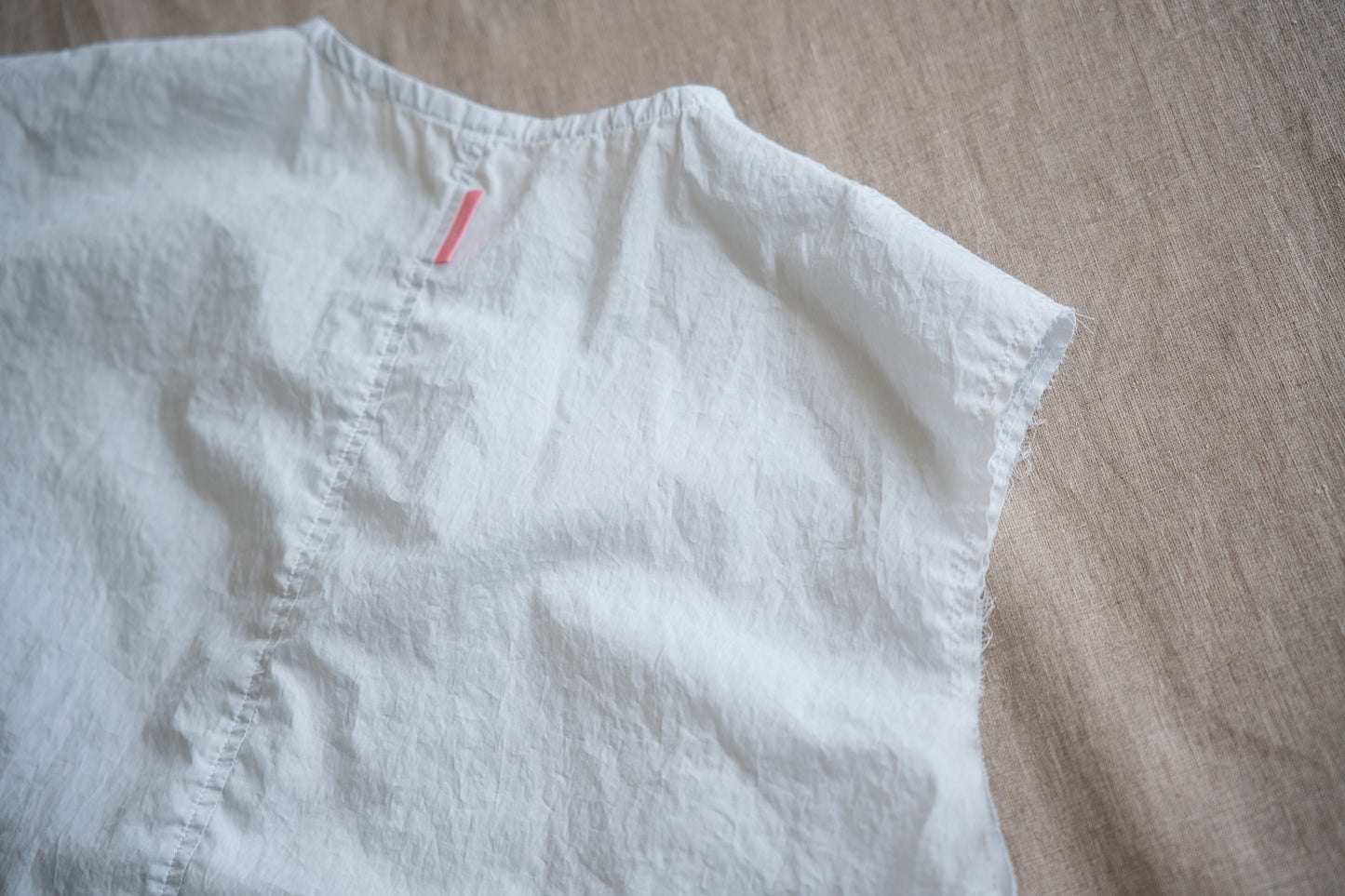 100番手タイプライターノースリーブ/Superfine cotton Sleeveless Top/Pale Light Blue