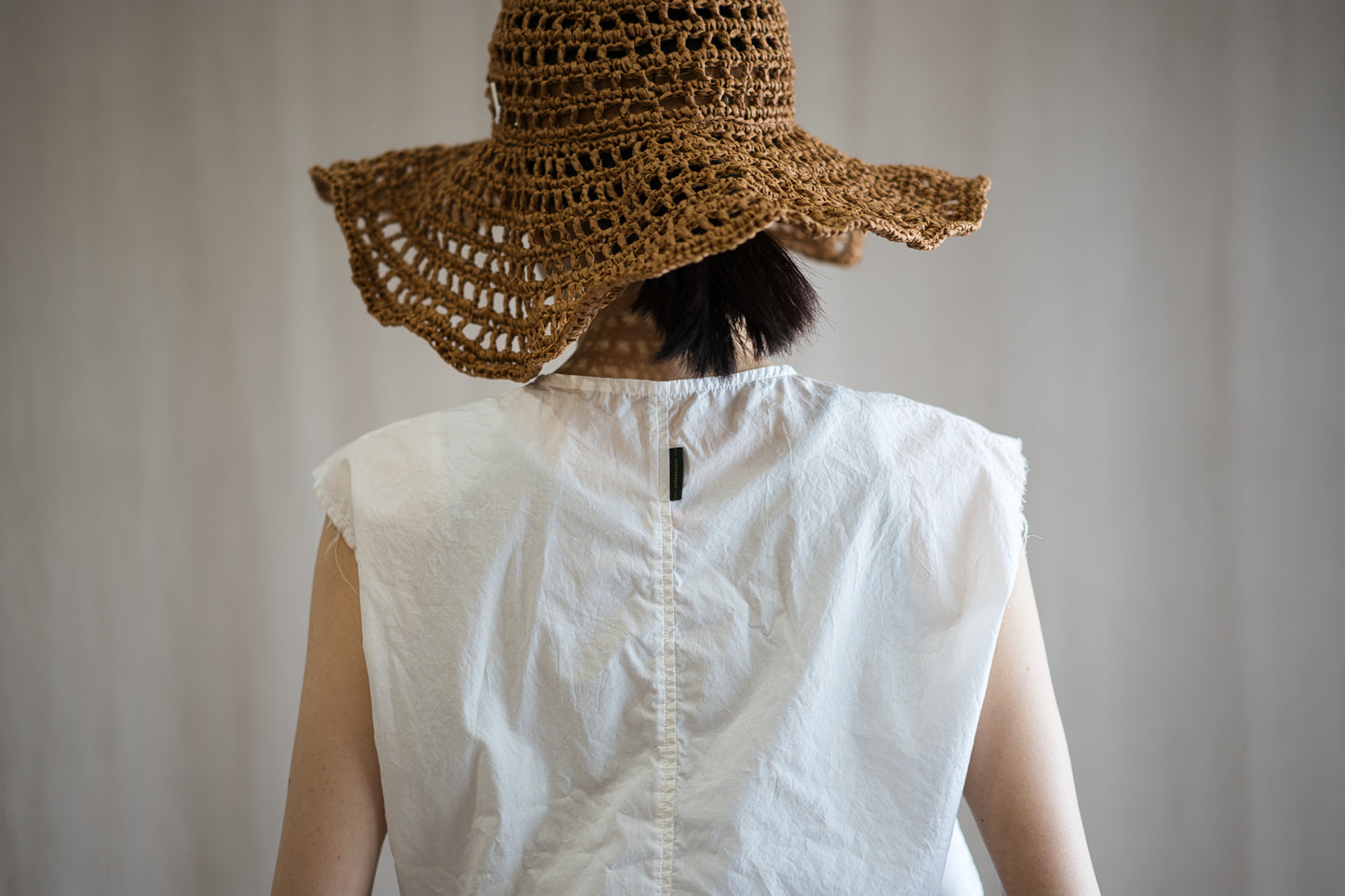 100番手タイプライターノースリーブ/Superfine cotton Sleeveless Top/Off-white