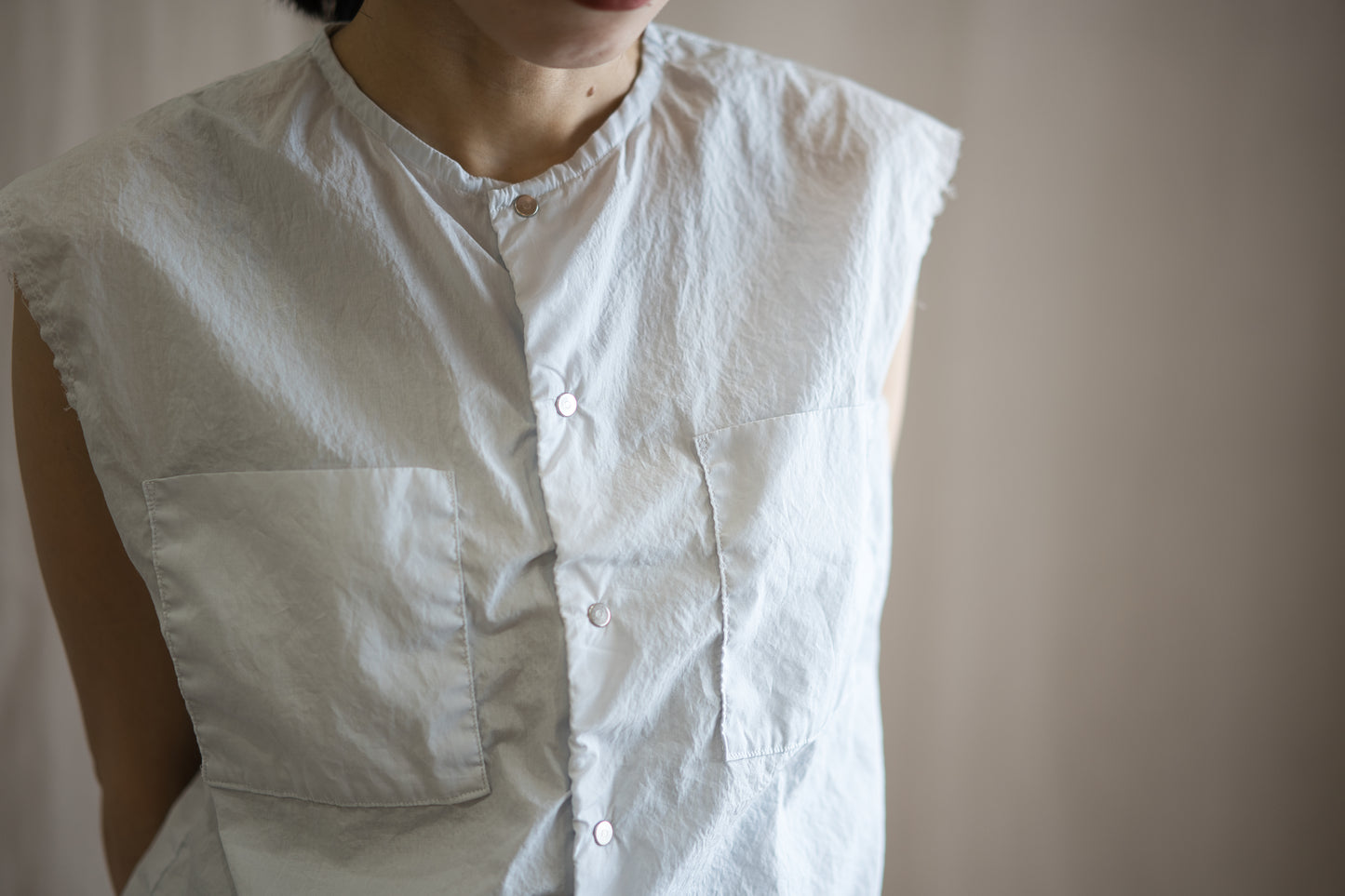 100番手タイプライターノースリーブ/Superfine cotton Sleeveless Top/Pale Light Blue